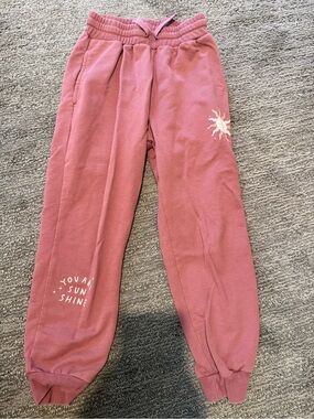 Rylee + Cru Mauve Pink Jogger Sweatpants with Sun Motif